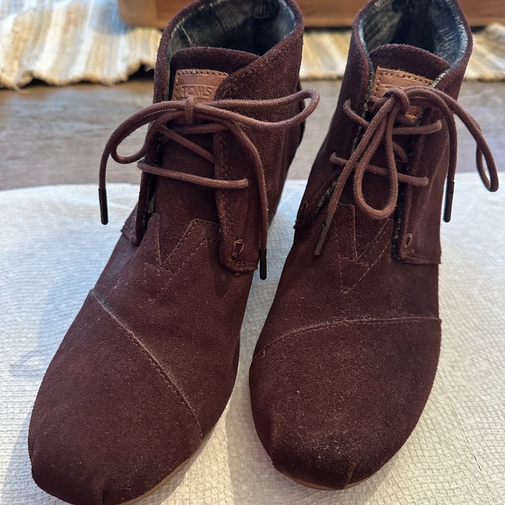 TOMS Desert Suede Ankle Bootie